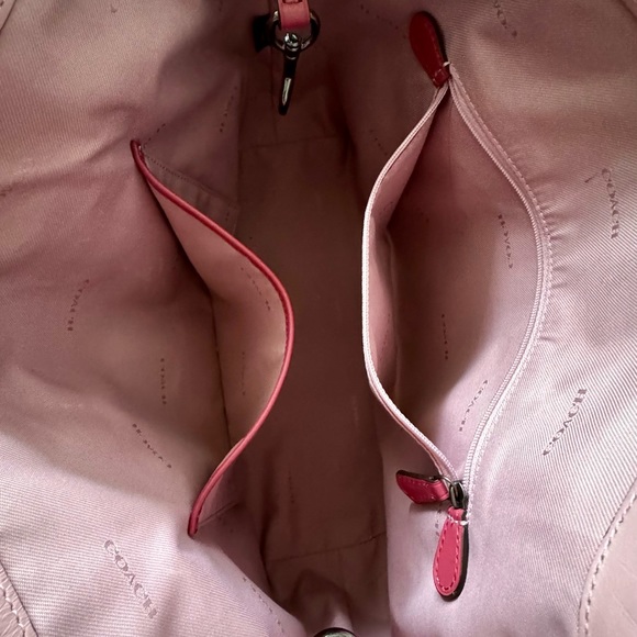 Pink hand or shoulder bag - Picture 3 of 4